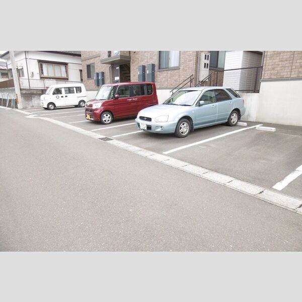 駐車場 (駐車場)