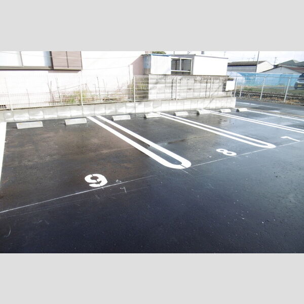 駐車場 (駐車場)