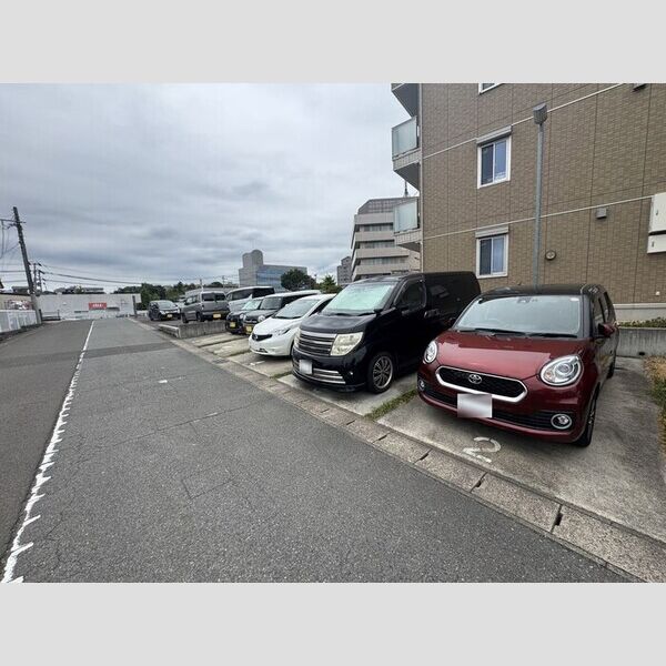 駐車場 (駐車場)