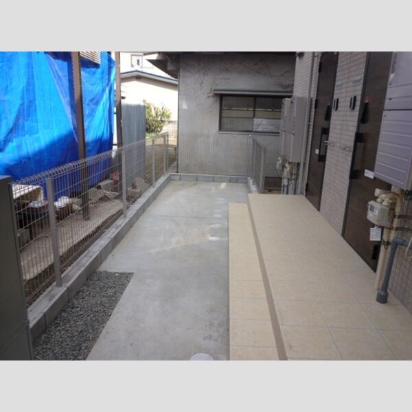 駐車場 (バイク置場)