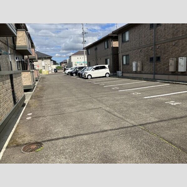 駐車場 (駐車場)