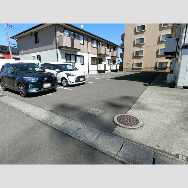駐車場 (駐車場)