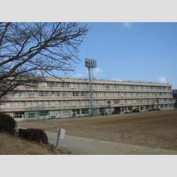 現地周辺 (最寄りの中学校 仙台市立七北田中学校)