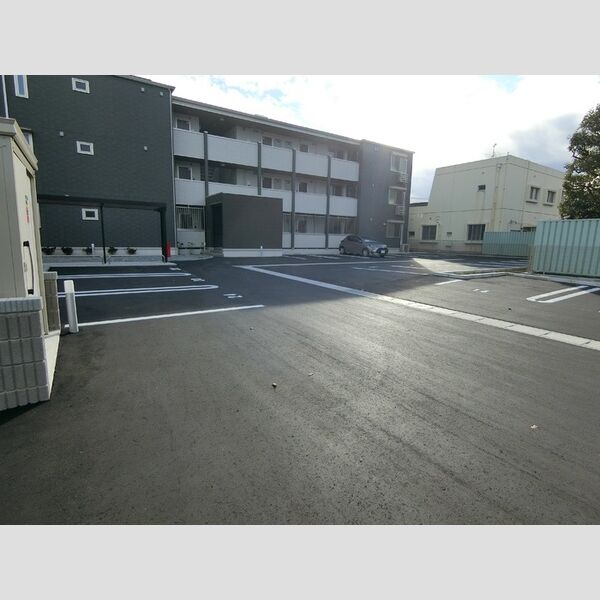 駐車場 (駐車場)
