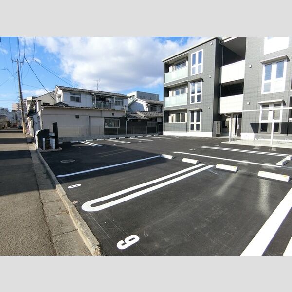 駐車場 (駐車場)