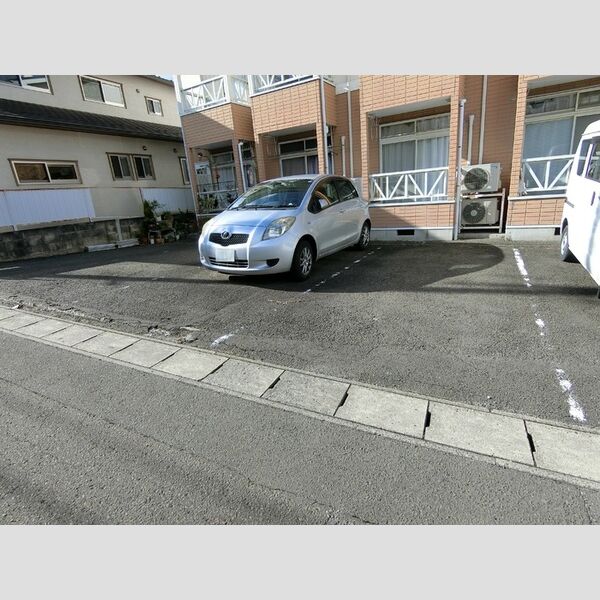 駐車場 (駐車場)