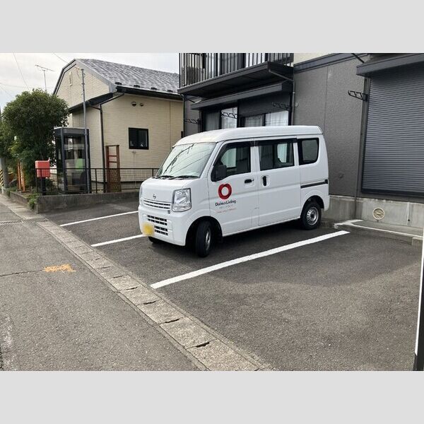 駐車場 (駐車場)
