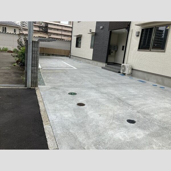 駐車場 (駐車場)