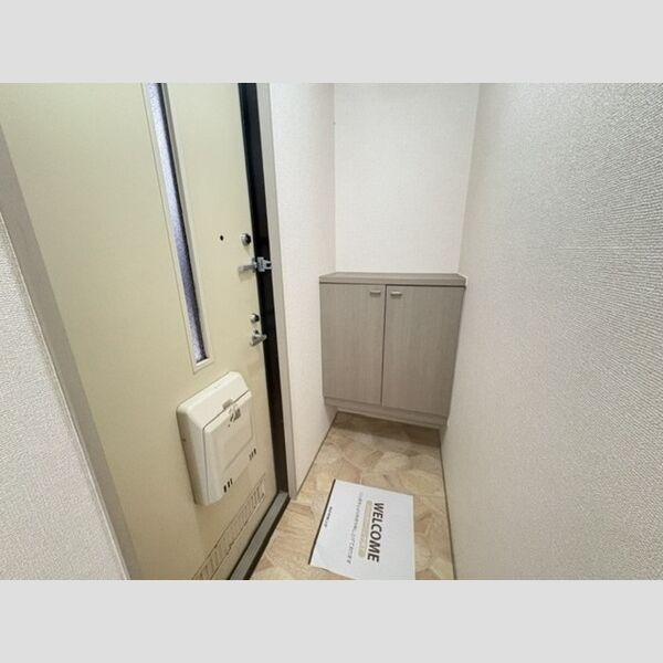 玄関 (玄関)
