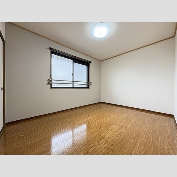 その他 (洋室)