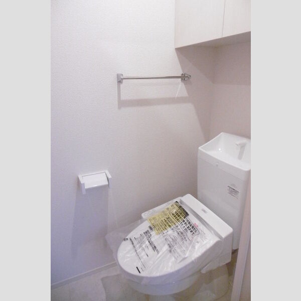 トイレ (トイレ)