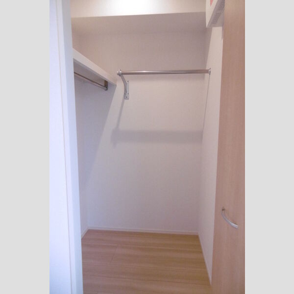 収納 (ウォークインクローゼット)