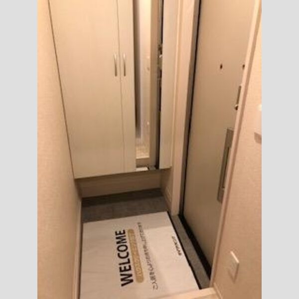 玄関 (玄関)
