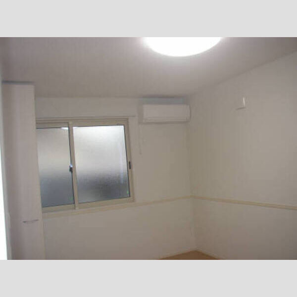 居室・リビング (北側側洋室(反転タイプあり))