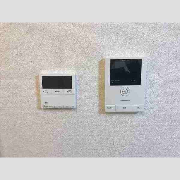 その他設備 ((追い焚き付き給湯器)、TVインターホン)