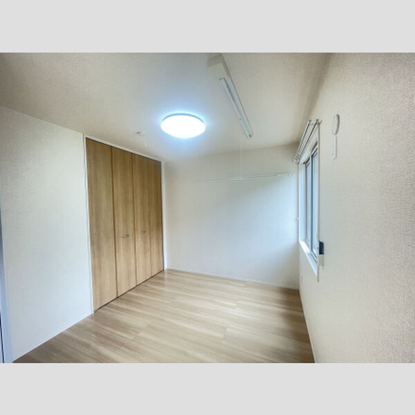 その他 (洋室)