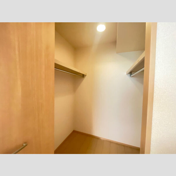 収納 (ウォークインクローゼット)
