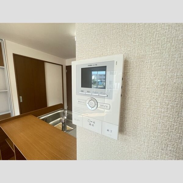 その他設備 (モニター付きインターホン)
