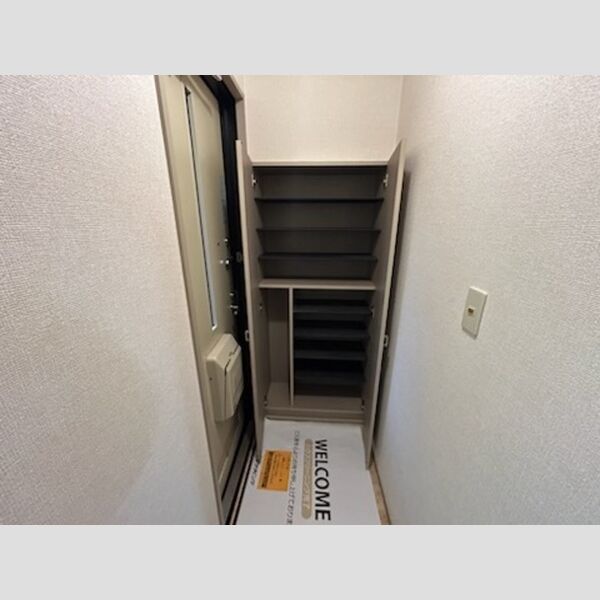 玄関 (玄関)
