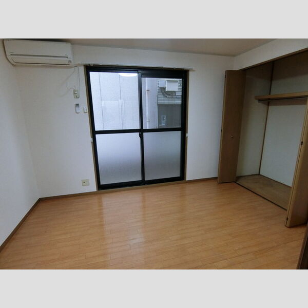 その他 (洋室　エアコン付き)