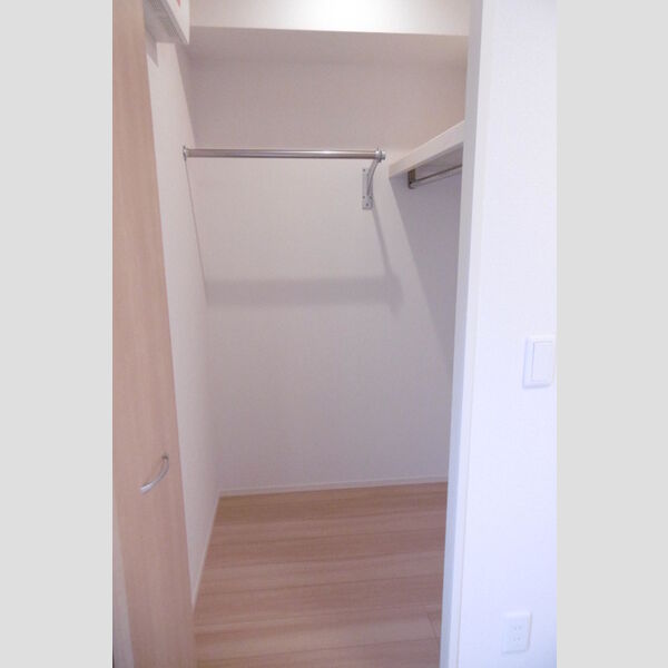 収納 (ウォークインクローゼット)