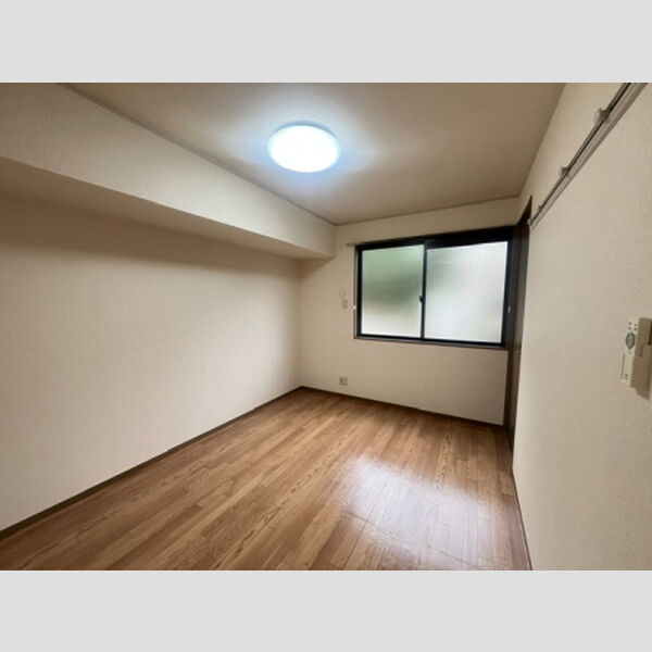 その他 (洋室)