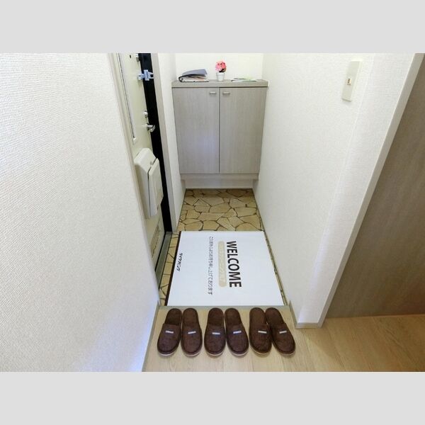 玄関 (玄関)