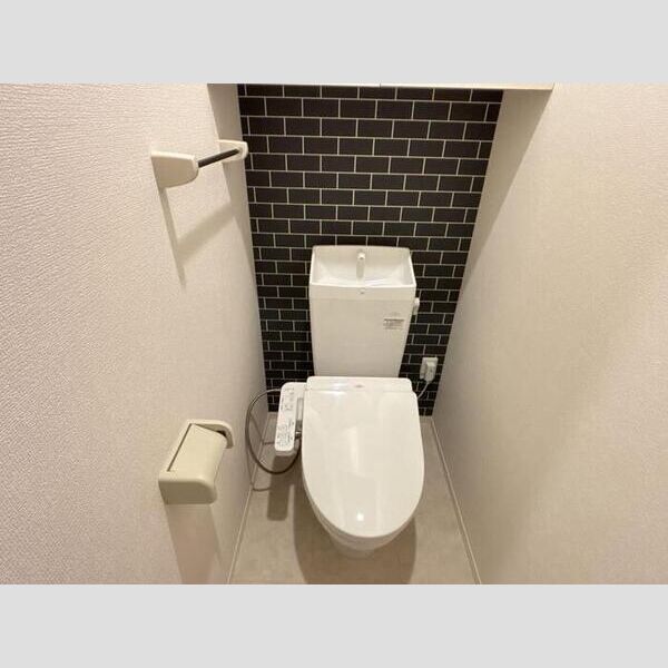 トイレ (温水洗浄暖房便座)