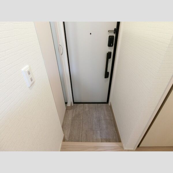 玄関 (玄関収納)