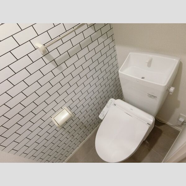 トイレ (洗浄式トイレ)