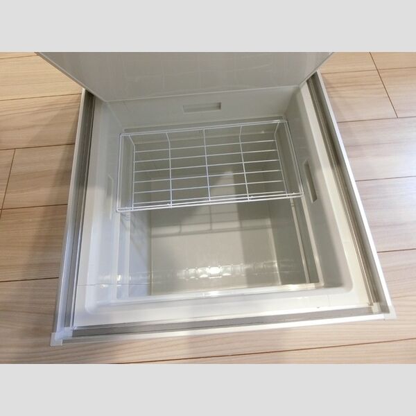 収納 (床下収納)