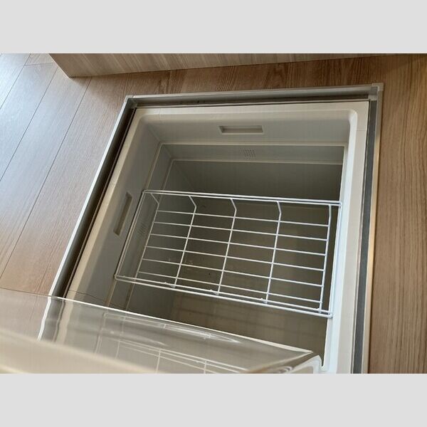 収納 (床下収納)