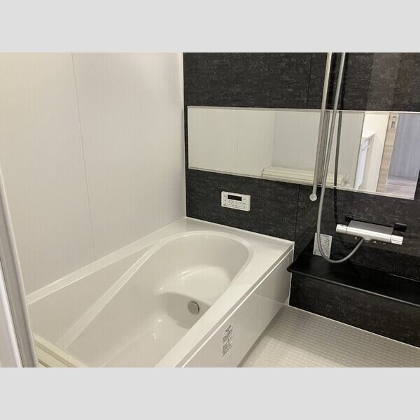 バス (追い焚き機能付き浴室)