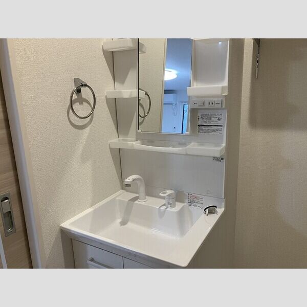 洗面所 (洗髪洗面化粧台)