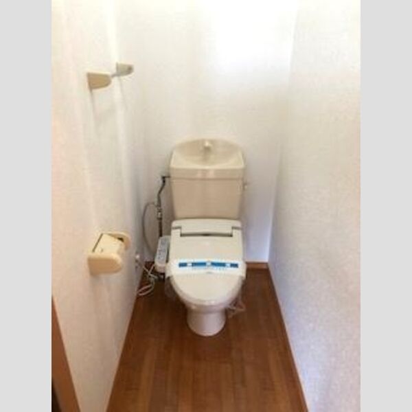 トイレ (トイレ)