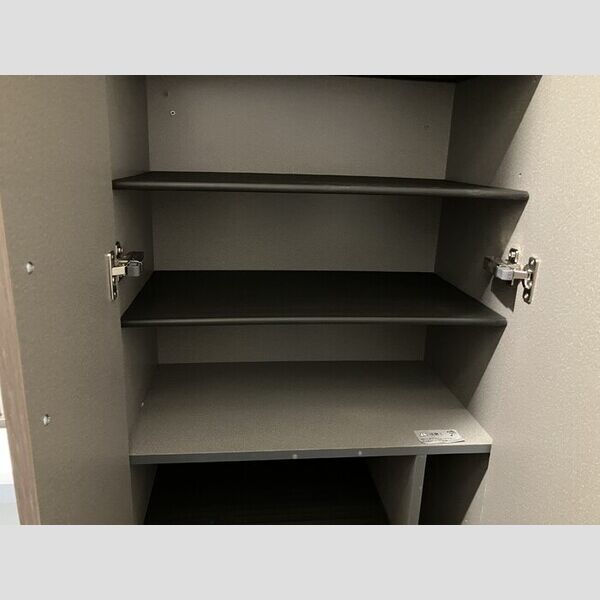 玄関 (シューズボックス)