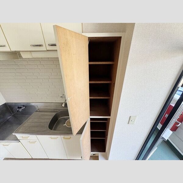 玄関 (シューズボックス)