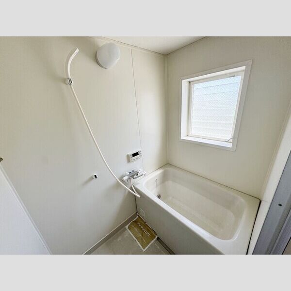 バス (追い焚き機能付き浴室)