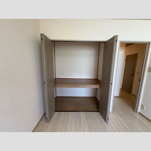 収納 (物入)