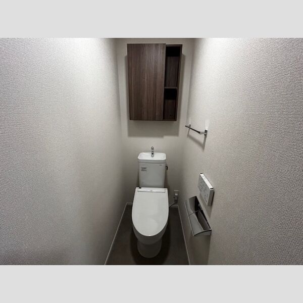 トイレ (温水洗浄暖房便座)