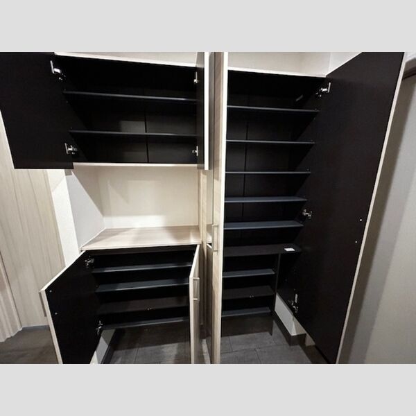 玄関 (シューズボックス)