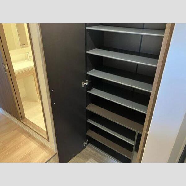 玄関 (シューズボックス)