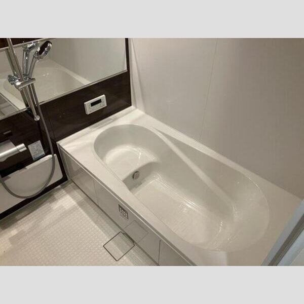 バス (追い焚き給湯機能付き浴室)