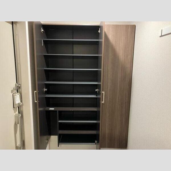 玄関 (シューズボックス)