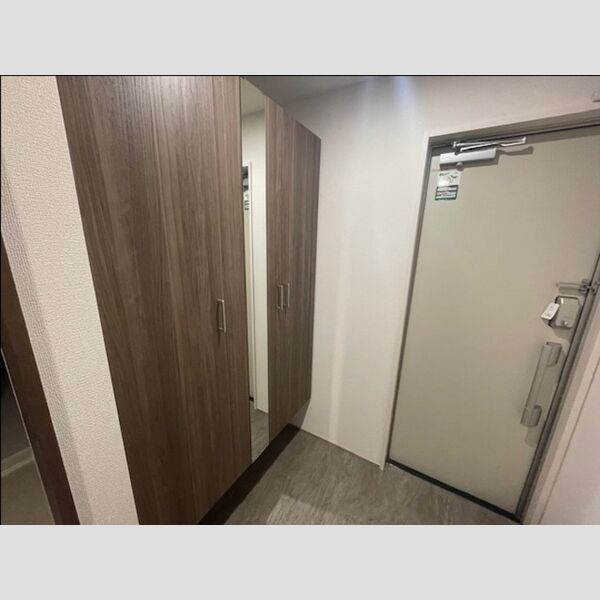 玄関 (玄関)