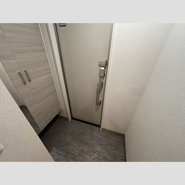 玄関 (玄関)