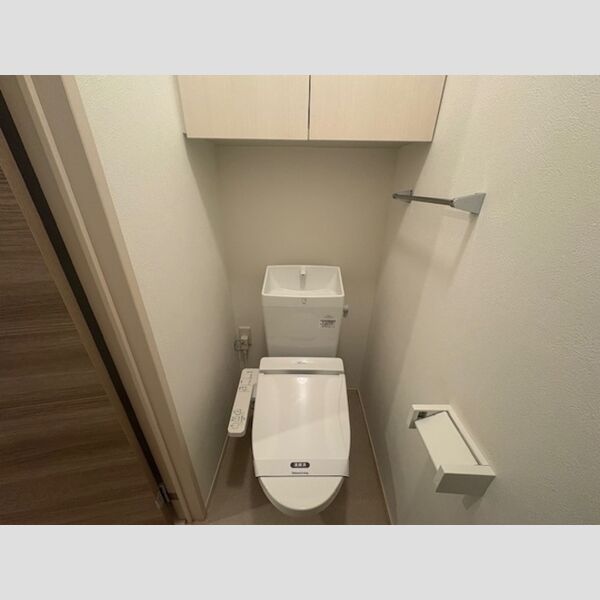 トイレ (温水洗浄暖房便座)