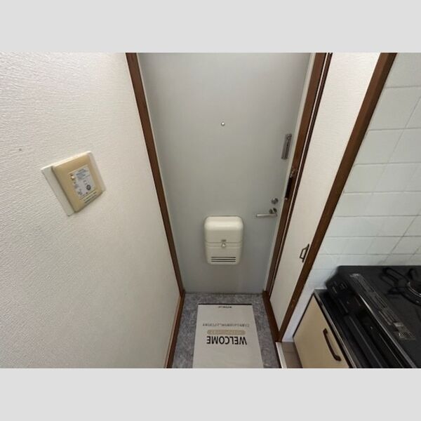 玄関 (玄関)