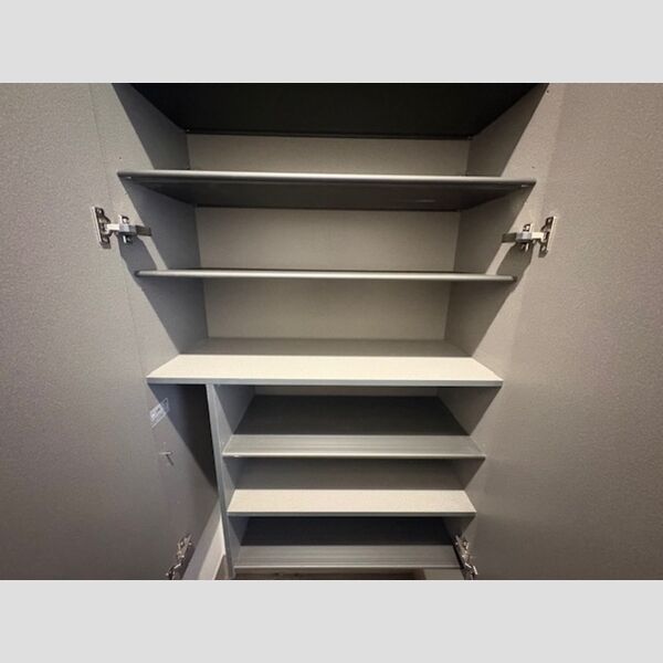 玄関 (シューズボックス)