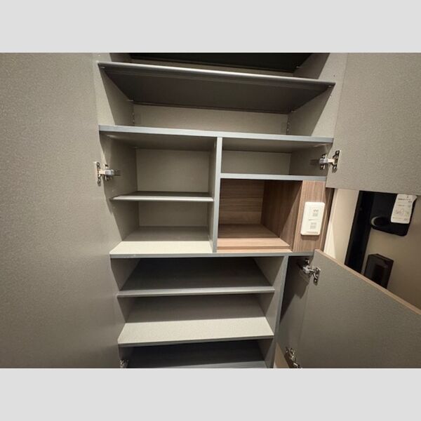 玄関 (シューズボックス)